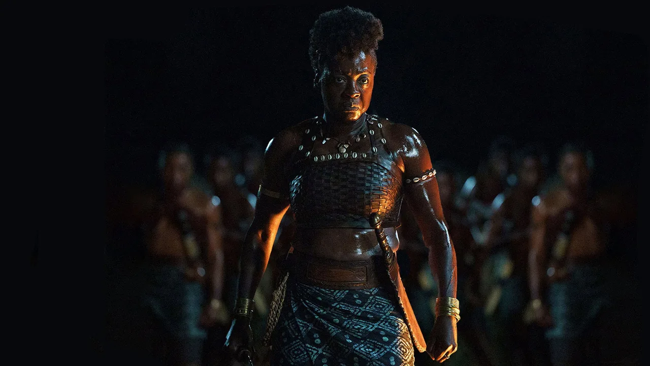 Nanisca, Nawi, Izogie, Amenza dans The Woman King